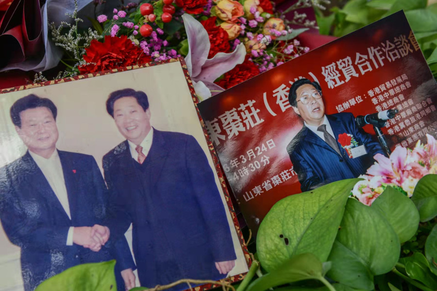 李守義參加相關經貿活動留影.jpg