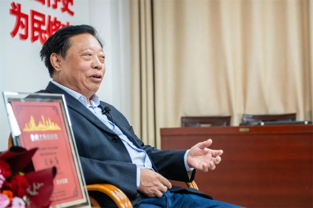 吳承鑒2.jpg